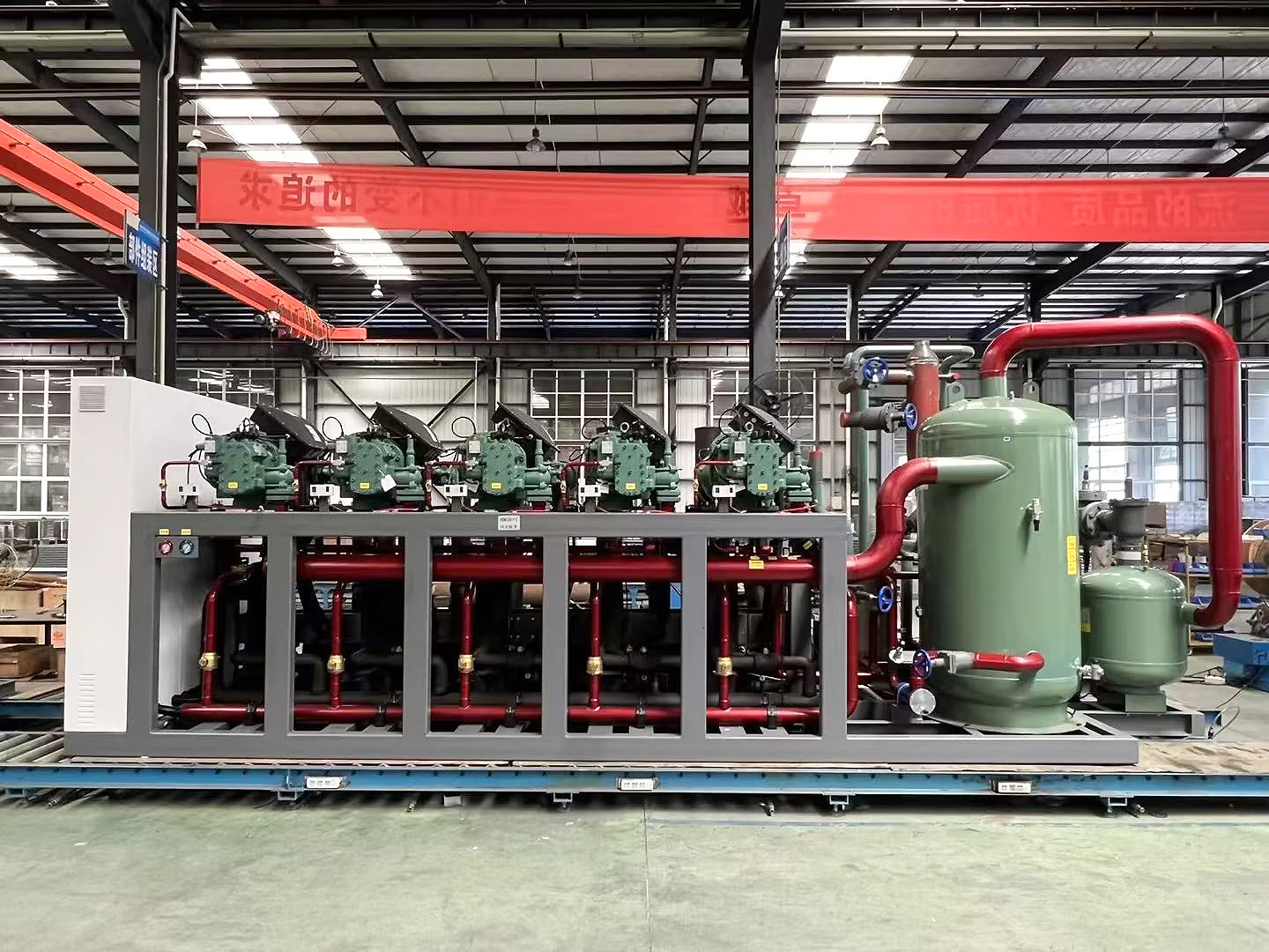 HSN低温螺杆并联机组工厂原图 (2)