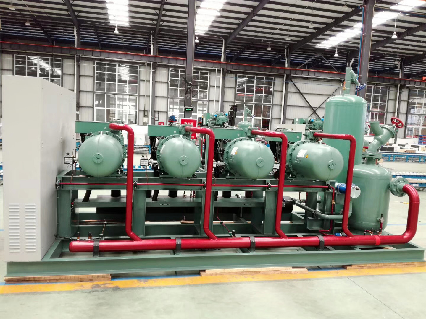 CSH高温螺杆并联机组工厂图 (6)